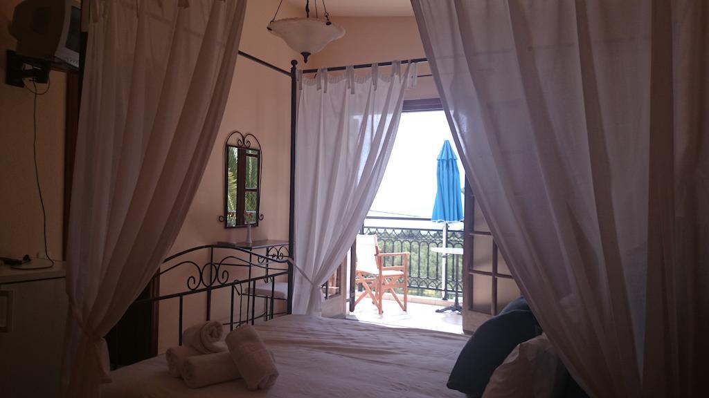 Foivos 2 Hotel Gythio Zewnętrze zdjęcie
