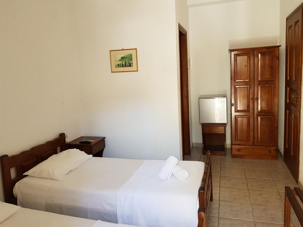 Foivos 2 Hotel Gythio Zewnętrze zdjęcie